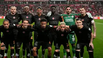 Galatasaray'da En Fazla Süre Alan Futbolcu Abdülkerim Bardakcı Oldu