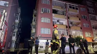 Gebze'de Kolonlardan Ses Gelen 7 Katlı Bina Tedbiren Boşaltıldı