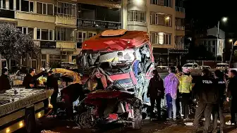 Giresun'da Trafik Kazası: Aynı Aileden 5 Kişi Hayatını Kaybetti, 5 Kişi Yaralandı