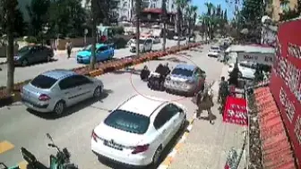 Hatay'da Moped Kazası: Biri Çocuk 2 Kişi Ezilmekten Kurtuldu