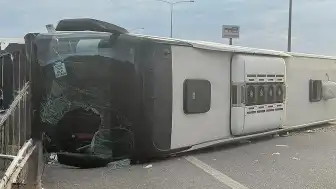 İstanbul-İzmir Otoyolu'nda Otobüs Kazası: 25 Yaralı