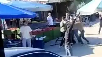 İzmir'de Pazar Yerinde Çıkan Silahlı Kavgada 7 Kişi Gözaltına Alındı