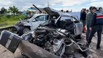 Kırıkkale'de Trafik Kazası: 3 Kişi Hayatını Kaybetti, 6 Kişi Yaralandı