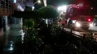 Kocaeli'nin Karamürsel İlçesinde Şiddetli Sağanak Hayatı Olumsuz Etkiledi