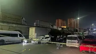 Küçükçekmece'de Dur İhtarına Uymayan Otomobil Kovalamacası: 1 Polis Yaralandı, Silah ve Uyuşturucu Ele Geçirildi