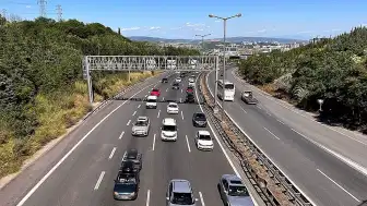 Kuzey Marmara ve TEM Otoyolu'nda Bayram Dönüşü Trafiği Yoğunlaştı