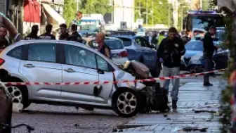 Modena'da Araçlı Saldırı: 8 Yaralı, Şüpheli Gözaltında