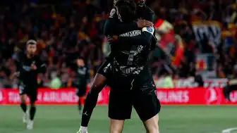 PSG, Fransa Ligue 1'de Şampiyon Oldu