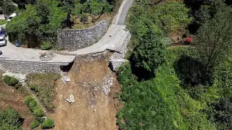 Rize'nin Güneysu İlçesinde Sağanak Sonrası Yol Çöktü