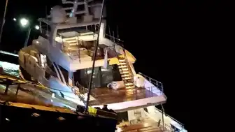 Sinop Limanı'nda Lüks Yat Yan Yattı: 6 Mürettebat Kurtarıldı