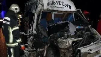 Tarım İşçilerini Taşıyan Minibüs Kaza Yaptı: 9 Yaralı Taburcu Oldu