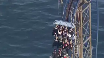 Teksas'ta Roller Coaster Arızası: 8 Öğrenci Kurtarıldı