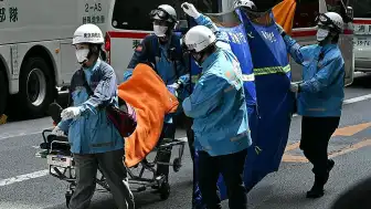 Tokyo'da Alışveriş Merkezinde Kimyasal Madde Paniği: 20 Yaralı