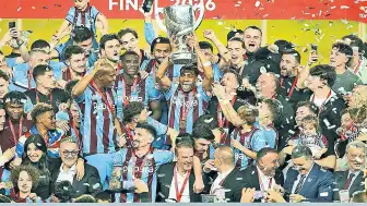 Trabzonspor, Fatih Tekke Yönetiminde 10. Türkiye Kupası'nı Kazandı