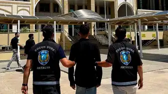 17 Yaşındaki E.K. '12'den Sonra Antalya'da Devlet Biziz' Paylaşımı Nedeniyle Gözaltına Alındı
