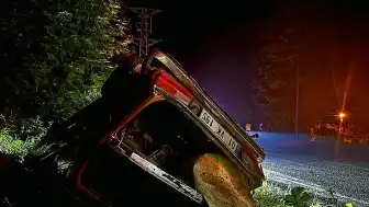 Adana'da Trafik Kazası: 2 Yaralı