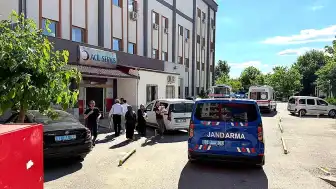 Adıyaman'da Kuzeninin Vurduğu Kişi Hastaneye Kaldırıldı