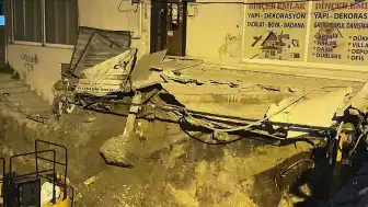 Avcılar'da Temel Kazısı Nedeniyle Hasar Gören Bina Tahliye Edildi