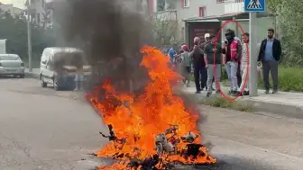 Erzurum'da Moto Kuryenin Motosikleti Seyir Halindeyken Alev Aldı