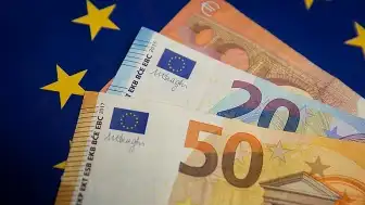 Euro'nun Küresel Payı Sınırlı Artış Gösterdi, Dolar Liderliğini Sürdürdü