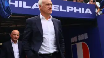 Fransa Milli Takımı Kampında Acı Kayıp: Didier Deschamps Ailesinin Yanına Dönüyor