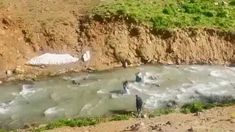 Hakkari'de Derede Mahsur Kalan Kadın Kurtarıldı