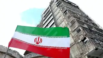 İsrail Ordusu, İran'da Bir Petrokimya Tesisini Vurduğunu Açıkladı