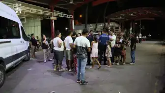 İzmir Konak'ta evde çıkan kavgada bir kişi 9 bıçak darbesiyle ağır yaralandı