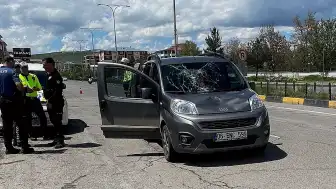 Kars'ta Trafik Kazası: 80 Yaşındaki Yaya Ağır Yaralandı