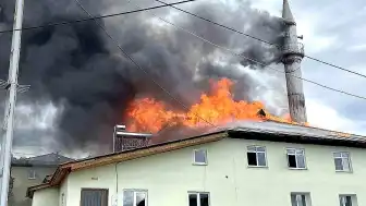 Kastamonu'da Yangın: Camide Hasar Oluştu