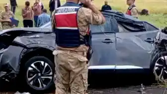 Nişan dönüşü feci kaza: 3 kişi hayatını kaybetti, 1 kişi yaralandı