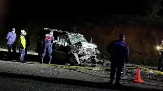 Sivas'ta Trafik Kazası: 3 Kişi Hayatını Kaybetti, 2 Kişi Yaralandı