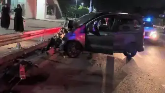 Zeytinburnu'nda Makas Atan Araç Kazaya Neden Oldu: 4 Yaralı