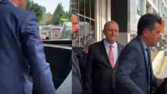 Binali Yıldırım'ın Kapısını Açan Görevli Sosyal Medyada Gündem Oldu