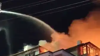 Bolu'da Apartman Yangını: Çatı Katı Kullanılamaz Hale Geldi
