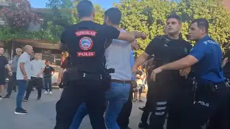 Bursa Osmangazi'de Araç Park Etme Tartışması Bıçaklı Kavgaya Dönüştü: 3 Yaralı