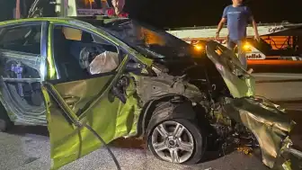 Çanakkale Ezine'de Trafik Kazası: Otomobil Sürücüsü Yaşamını Yitirdi