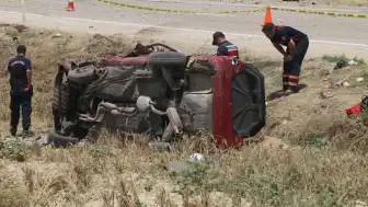 Çankırı'da Trafik Kazası: Otomobil ve Hafif Ticari Araç Çarpıştı, 3 Ölü, 4 Yaralı