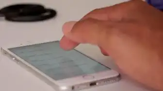 Çekya'da Okullarda Cep Telefonu Kullanımına Kapsamlı Yasak Hazırlığı