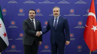 Dışişleri Bakanı Hakan Fidan, Suriye Dışişleri Bakanı Esad Hasan ile bir görüşme gerçekleştirdi