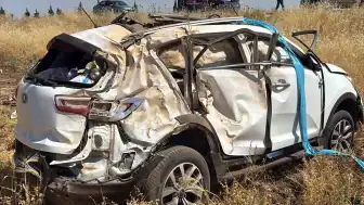 Diyarbakır'da Tatil Yolunda Trafik Kazası: 5 Yaralı