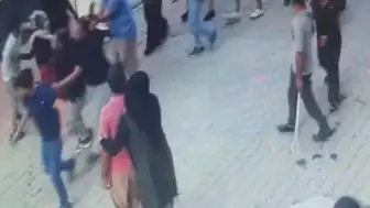 Eskişehir'de Çıkan Kavgada 2 Polis Memuru ve 7 Kişi Yaralandı, Güvenlik Kamerası Görüntüleri Ortaya Çıktı