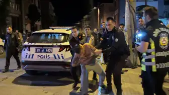 Eskişehir'de Polise Direnen Alkollü Sürücüye Müdahale Edildi