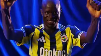 Fenerbahçe Yönetiminden N'Golo Kante İçin Maaş İndirimi Talebi