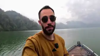 Kanal D Program Sunucusu Mert Öztürk'ün Biyografisi ve Kariyer Yolculuğu