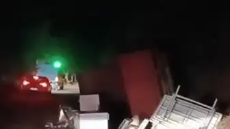 Sakarya Hendek'te Kamyonet Devrildi: 1 Ölü, 1 Yaralı