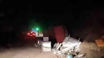 Sakarya Hendek'te Kamyonetin Devrilmesi Sonucu Can Kaybı ve Yaralanma Yaşandı