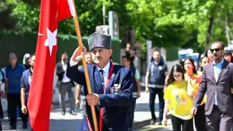 Türkiye Muharip Gaziler Derneği Erzurum Şube Başkanı Salih Mesci: "Atatürk, Anadolu topraklarında bir umut meşalesi yakmıştır"