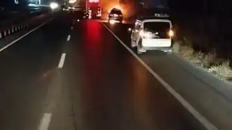 Bursa'da Seyir Halindeki Lüks Otomobil Alevlere Teslim Oldu