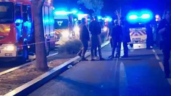 Fransa'da Araçla Yayalara Saldırı: Bir Ölü, 10 Yaralı